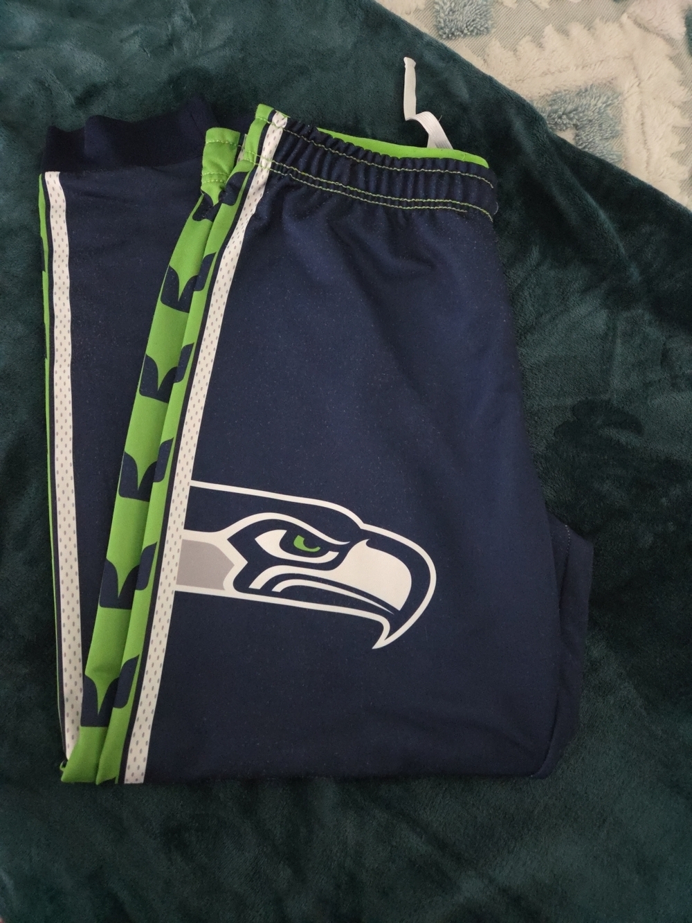 Seattle Seahawks Navy & Lime Athletic Shorts Sz Lg